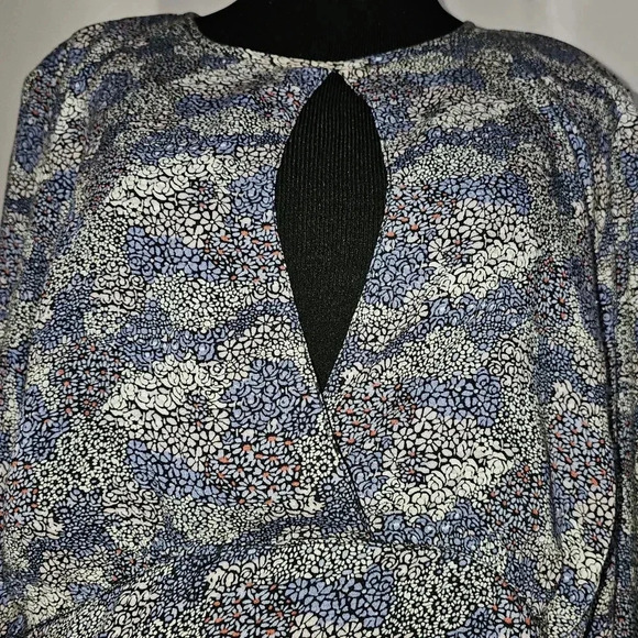 Abercrombie & Fitch multi colored midi floral dress with long sleeves - Picture 4 of 13